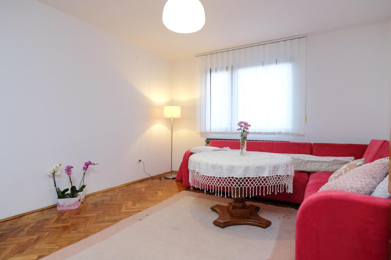 The Cosmic Gate Apartments Visoko Buitenkant foto