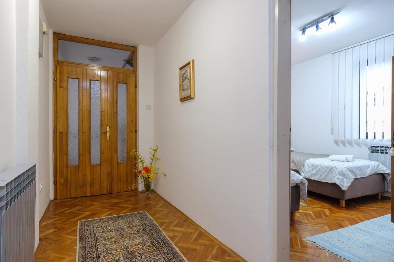 The Cosmic Gate Apartments Visoko Buitenkant foto