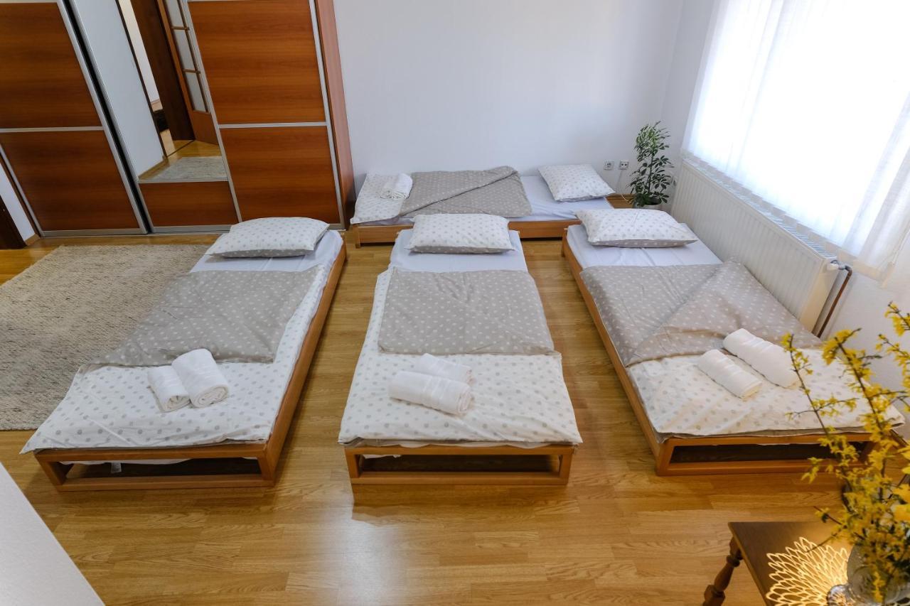The Cosmic Gate Apartments Visoko Buitenkant foto