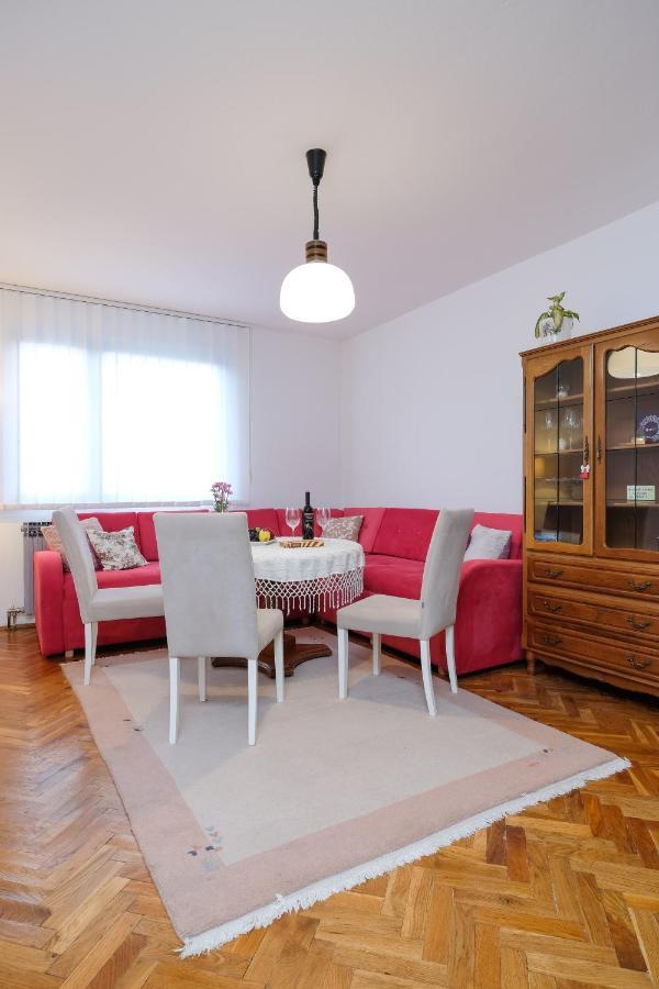 The Cosmic Gate Apartments Visoko Buitenkant foto