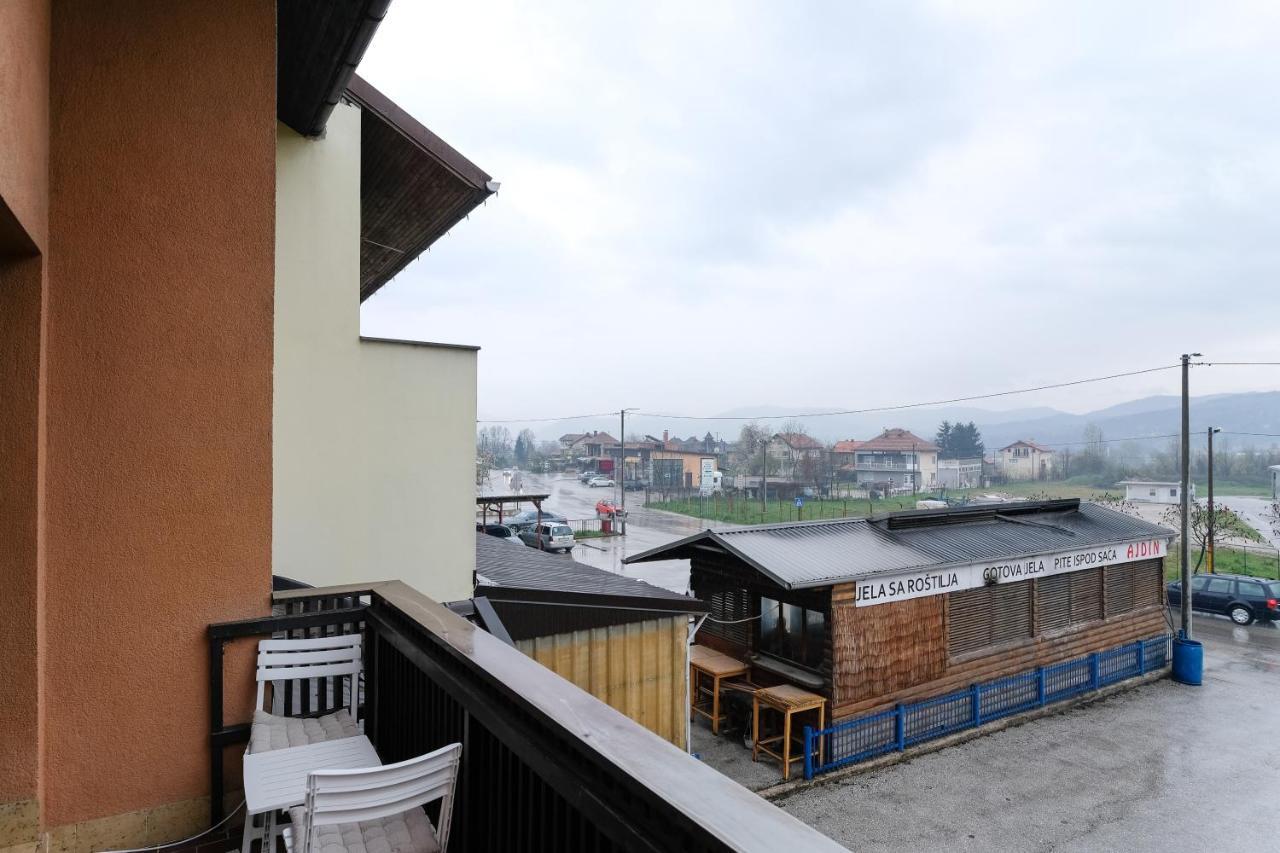 The Cosmic Gate Apartments Visoko Buitenkant foto