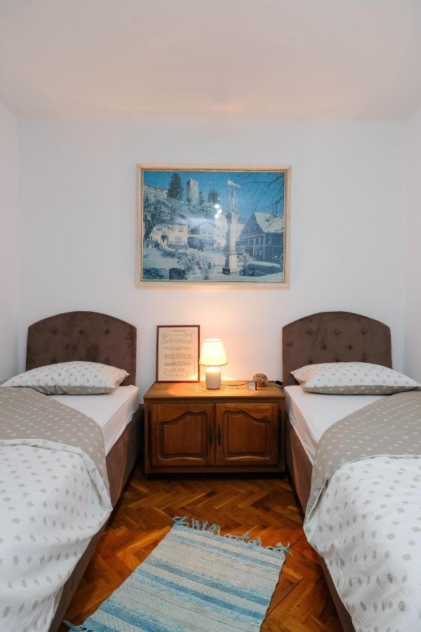 The Cosmic Gate Apartments Visoko Buitenkant foto