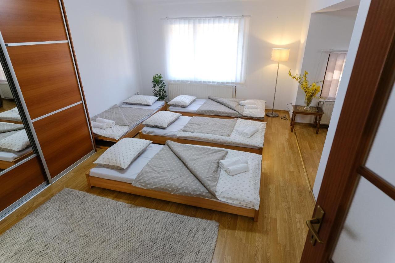The Cosmic Gate Apartments Visoko Buitenkant foto
